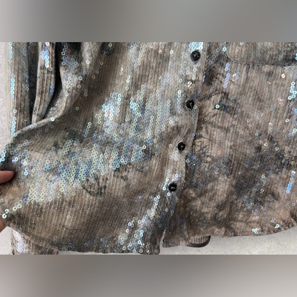 Anthropologie Pilcro Shrunken Sequin Long Sleeve Button Up Gray Top Size M - Picture 8 of 16